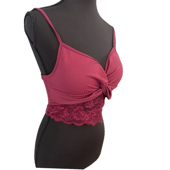 New SHEIN Cropped Tank Top Twisted Front Lace Accent Size Small Bust 26” - 30” - Picture 4 of 7